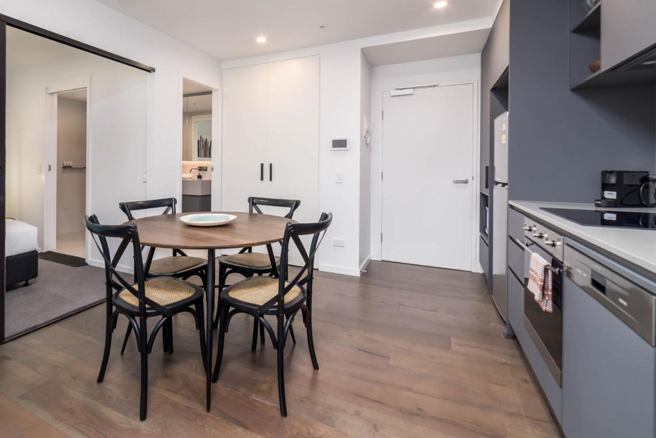 Center 2-bed With Rooftop Pool & Secure Parking