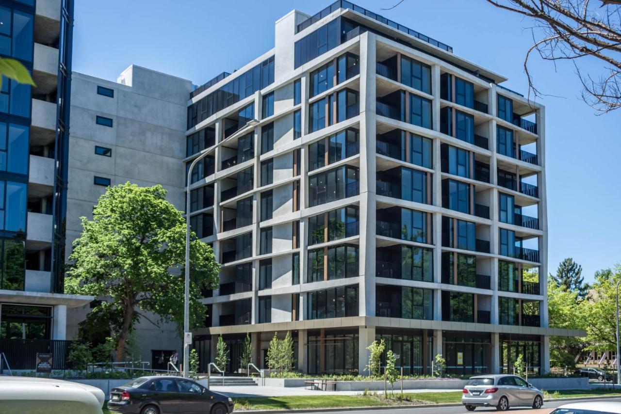 Center 2-bed With Rooftop Pool & Secure Parking Apartment *